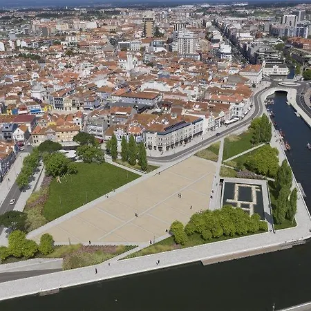 莫利塞罗酒店 阿威罗