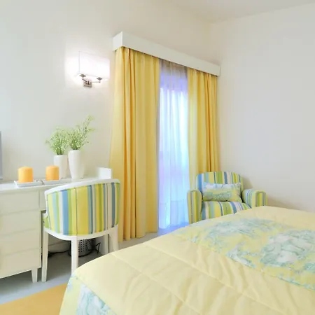 莫利塞罗酒店 阿威罗